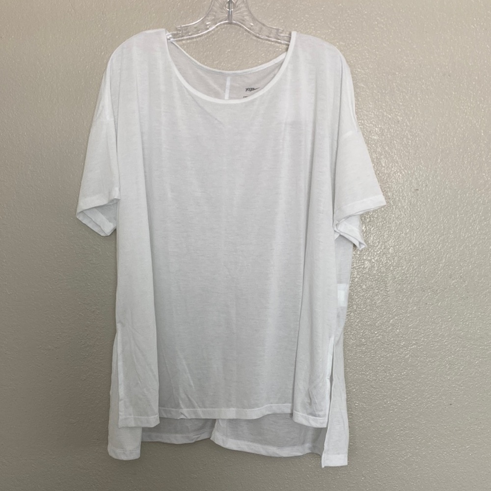 Nike Women’s Plus Size Yoga Training Top 2X